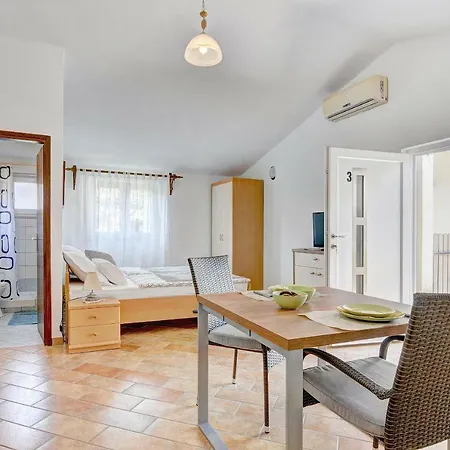 Adriatic Nada Apartament *